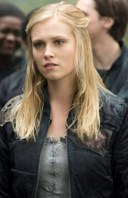 Photo de Eliza Taylor